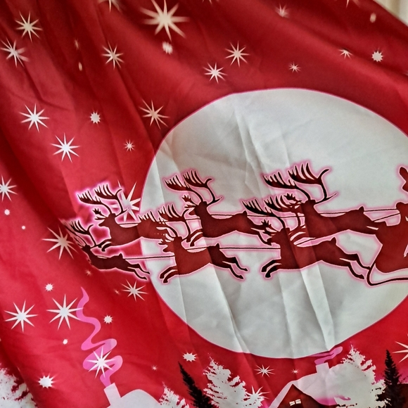 Homemade v-neck Christmas dress - Picture 4 of 8